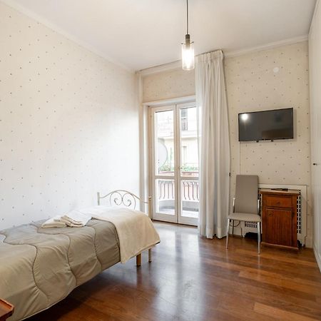 B&B Frida Suite Home Trani Bagian luar foto