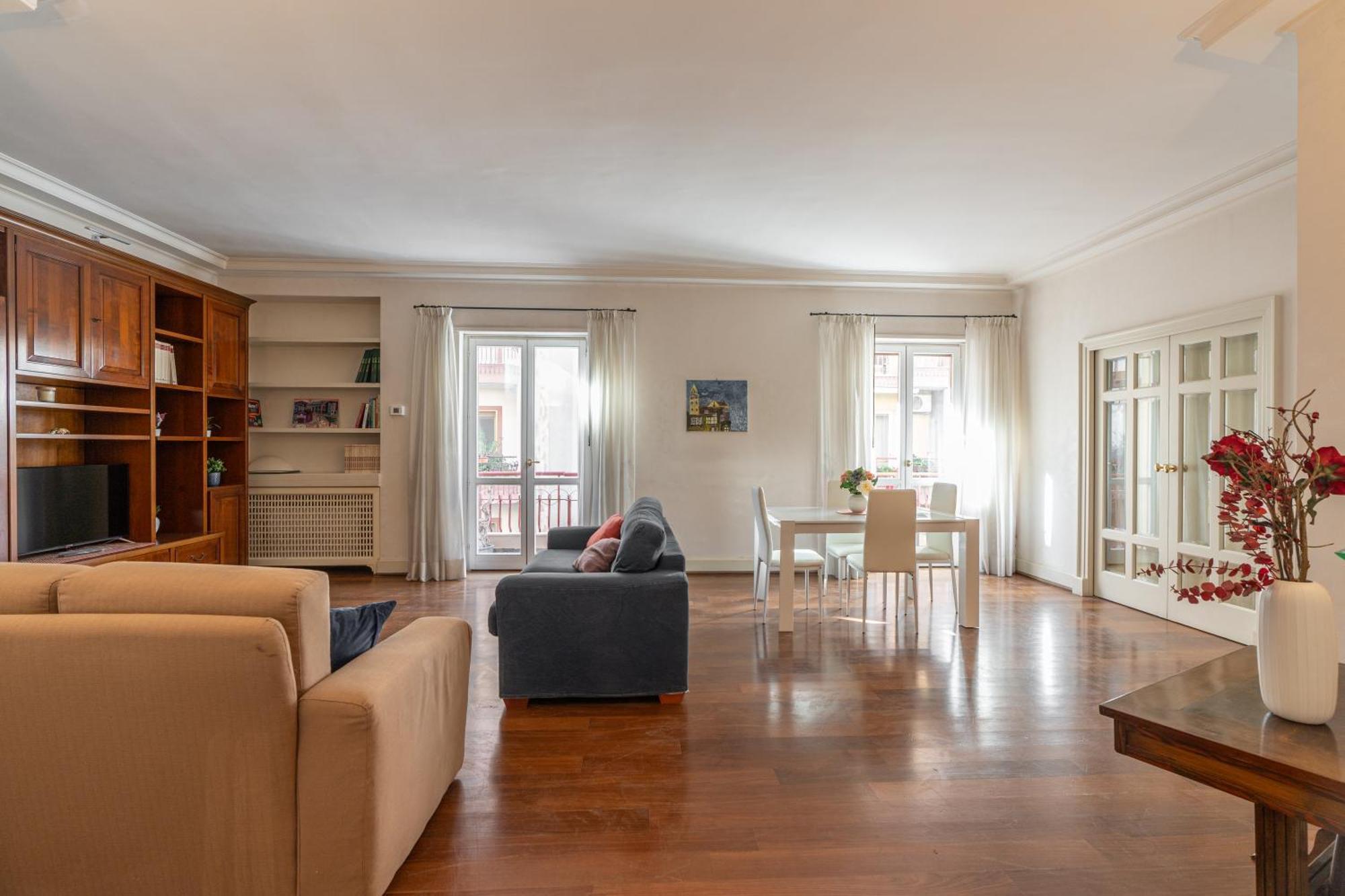 B&B Frida Suite Home Trani Bagian luar foto